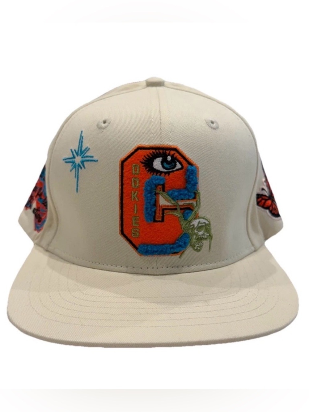 White Embroidered Graphic Baseball Cap - Unbranded